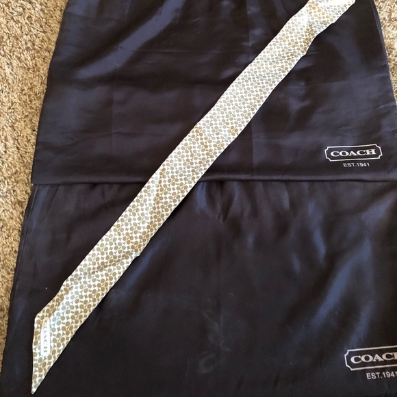 Coach 100% scarf - Picture 2 of 6